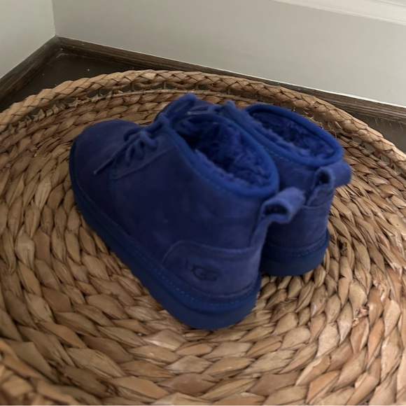 Ugg Kids Neumel Boots Blue Size 2 - Picture 4 of 9